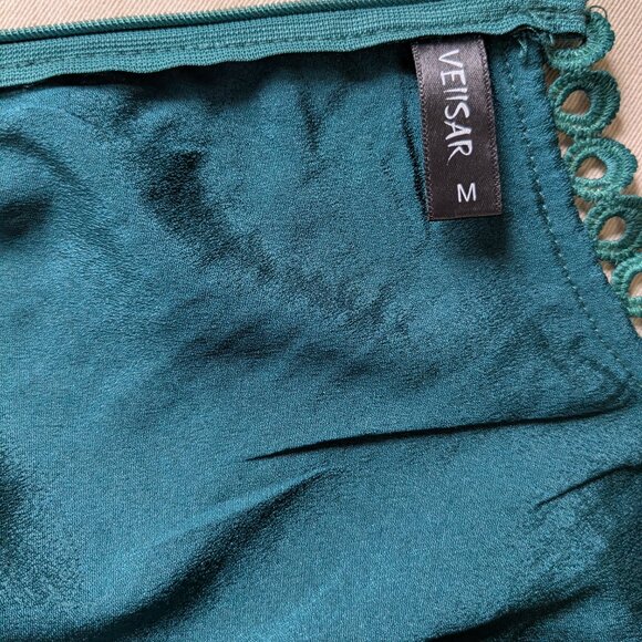 Midi Length Green Lace Dress Size Medium - Picture 9 of 10